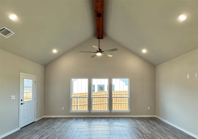 Photo 2 of Single family home for sale at 300 Rike Rd, Mabank, TX 75147 | MLS# 21201120 | Listing updated on 2026-08-31