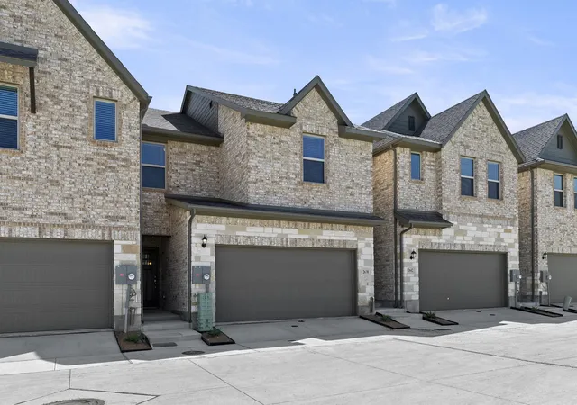 Photo 2 of Sale Pending at 2638 Copper Breaks St, Dallas, TX 75228 | MLS# 21201145 | Listing updated on 2026-10-01