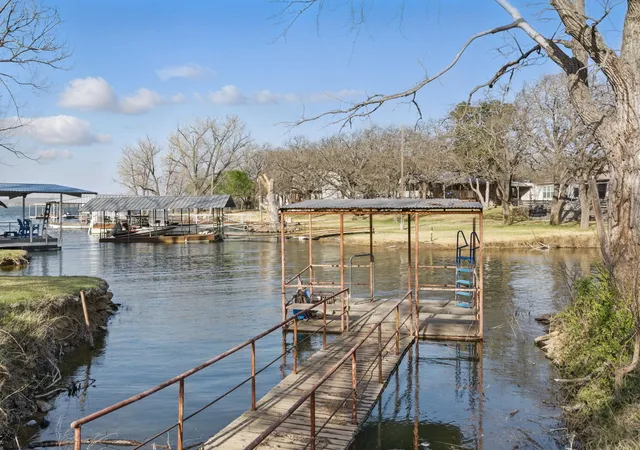 Photo 3 of Single family home for sale at 215 County Road 564, Eastland, TX 76448 | MLS# 21200273 | Listing updated on 2026-08-21