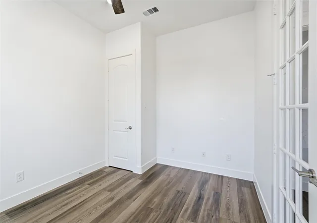 Photo 4 of Single family home for sale at 1110 Norris St, Commerce, TX 75428 | MLS# 21200902 | Listing updated on 2026-09-06