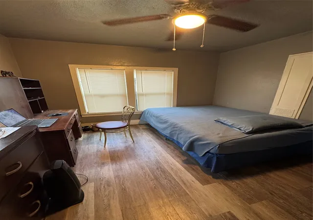 Photo 4 of House for sale at 111 N Nueces, Coleman, TX | MLS# 21201239 | Listing updated on 2026-09-30