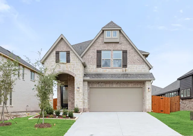 Homes for sale in Godley, TX | 1012 River Oaks Dr, Godley, TX 76044 | MLS# 21201225