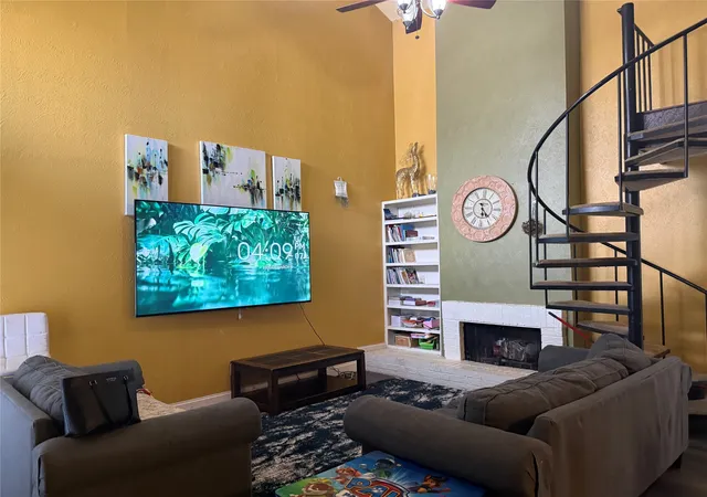 Photo 3 of Townhouse for sale at 9822 Amberton Pkwy, Dallas, TX 75243 | MLS# 21199926 | Listing updated on 2026-10-01