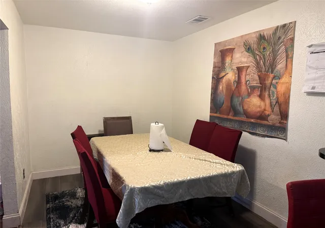 Photo 4 of Townhouse for sale at 9822 Amberton Pkwy, Dallas, TX 75243 | MLS# 21199926 | Listing updated on 2026-10-01