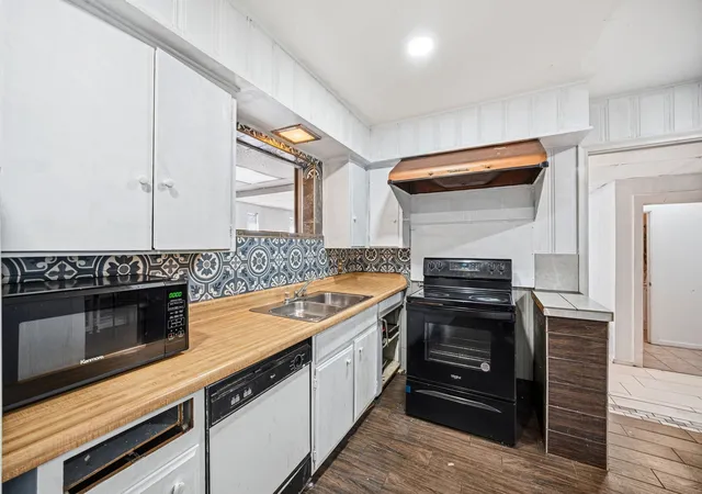 5th image of 1716 John Smith Dr, Irving, TX 75061 | MLS# 21201450