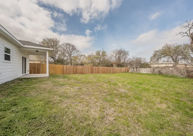 Homes for sale in Greenville, TX | 3934 Lee St, Greenville, TX 75401 | MLS# 21201449