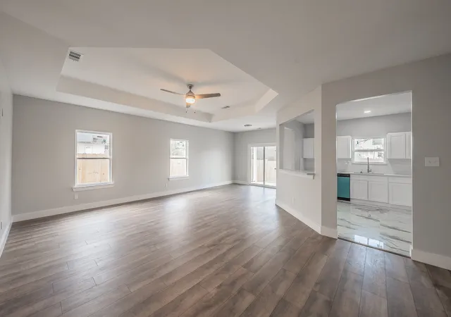 Photo 4 of Single family home for sale at 3934 Lee St, Greenville, TX 75401 | MLS# 21201449 | Listing updated on 2026-07-21
