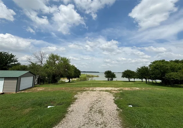 3rd image of 1116 Loneta Ln, Little Elm, TX 75068 | MLS# 21201479