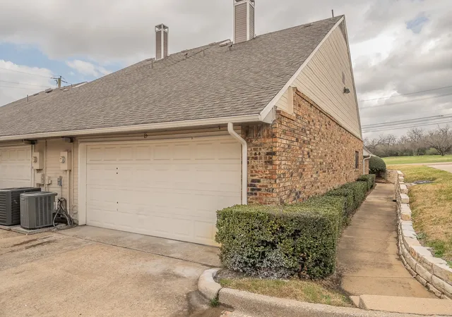 Homes for sale in Carrollton, TX | 2800 Keller Springs Rd #1D, Carrollton, TX 75006 | MLS# 21201170
