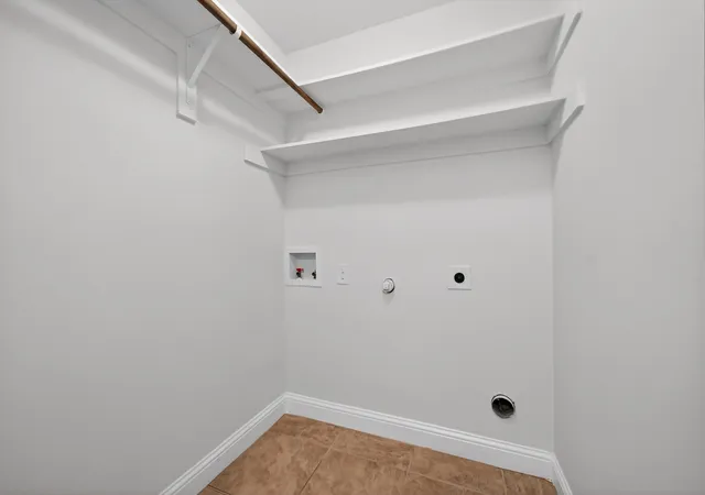 Photo 3 of Single family home for sale at 118 Vaughn Ln, Quinlan, TX 75474 | MLS# 21201518 | Listing updated on 2026-09-01