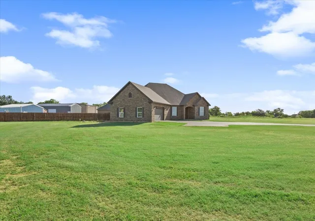 Homes for sale in China Spring, TX | 14356 China Spring Rd, China Spring, TX 76633 | MLS# 21196393