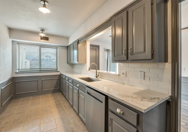 Homes for sale in Addison, TX | 17079 Upper Bay Rd, Addison, TX 75001 | MLS# 21194431