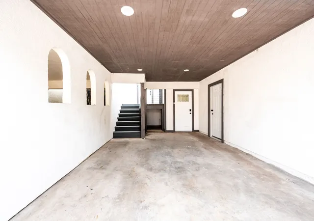 Photo 3 of Townhouse for sale at 3019 Lakeside Dr, Rockwall, TX 75087 | MLS# 21195352 | Listing updated on 2026-08-30