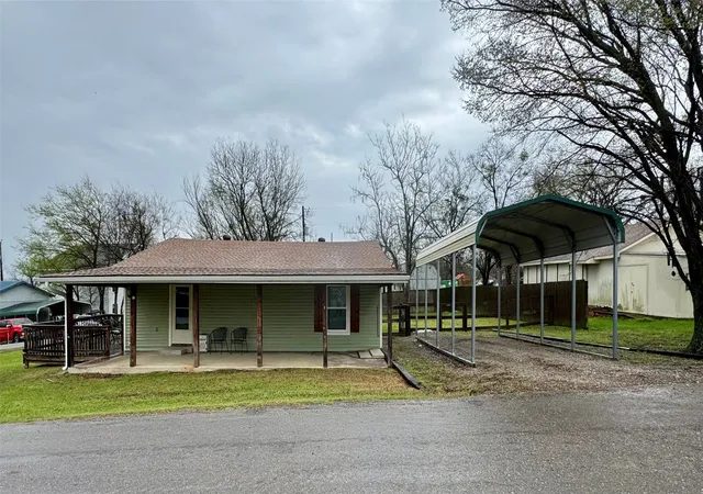 Photo 1 of Sale Pending at 508 Sherry St, Quinlan, TX 75474 | MLS# 21201543 | Listing updated on 2026-09-23