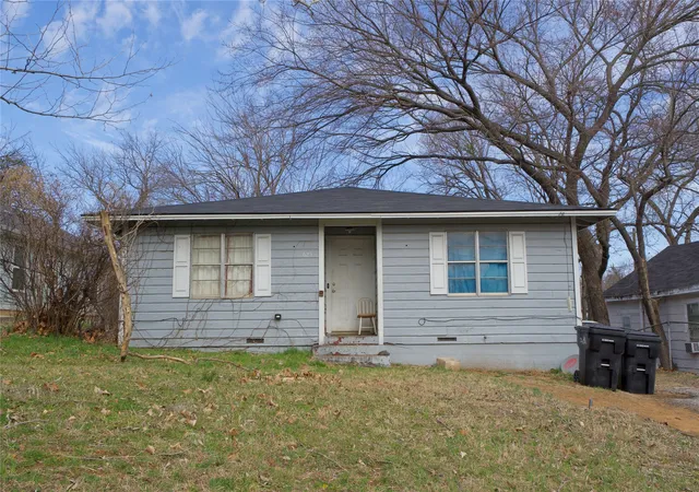 Photo 1 of Single family home for sale at 625 Main, Denison, TX 75021 | MLS# 21200427 | Listing updated on 2026-08-31