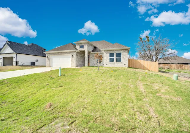 Homes for sale in Palmer, TX | 340 E Marshall Ct, Palmer, TX 75152 | MLS# 21200904