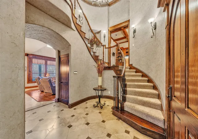 5th image of 2717 S Shady Ln, Arlington, TX 76001 | MLS# 21199211