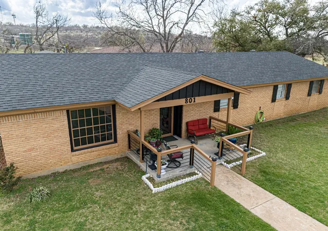 Homes for sale in Breckenridge, TX | 801 Westridge Cir, Breckenridge, TX 76424 | MLS# 21199179
