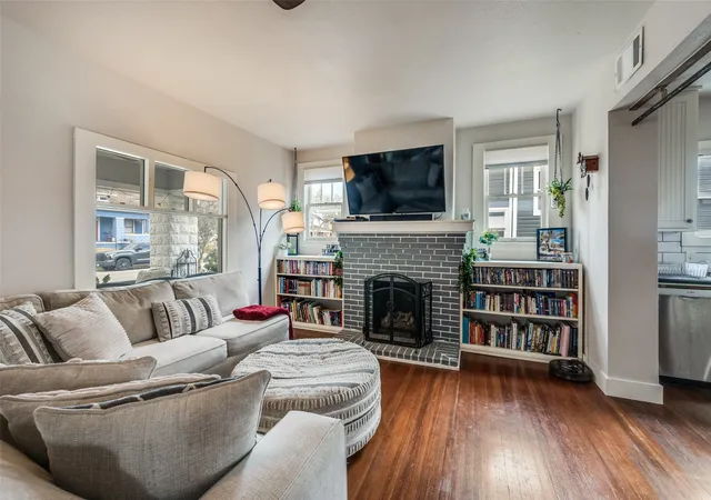 3rd image of 2236 Alston Ave, Fort Worth, TX 76110 | MLS# 21201814