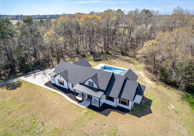 Homes for sale in Troup, TX | 192 Cr 4707, Troup, TX 75789 | MLS# 21200689