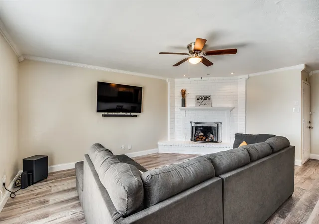 Photo 3 of Single family home for sale at 10222 Red Maple Dr, Dallas, TX 75249 | MLS# 21202013 | Listing updated on 2026-07-05