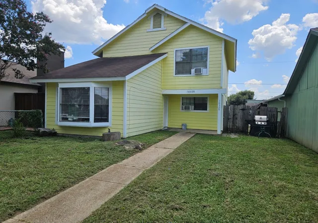Photo 1 of Single family home for sale at 10328 New Bedford Dr, Dallas, TX 75217 | MLS# 21202135 | Listing updated on 2026-08-17