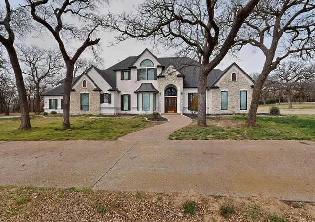 Photo 1 of Single family home for sale at 531 E Hickory Ridge Cir, Argyle, TX 76226 | MLS# 21200939 | Listing updated on 2026-08-24