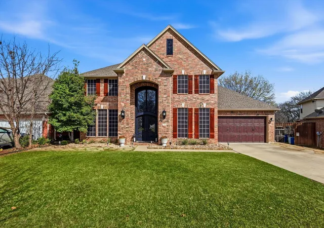 Single family home for sale at 122 Shasta Dr, Lake Dallas, TX 75065 | MLS# 21199250