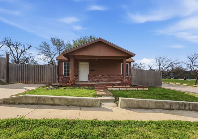 Photo 3 of Single family home for sale at 3000 Avenue M, Fort Worth, TX 76105 | MLS# 21202152 | Listing updated on 2026-08-18