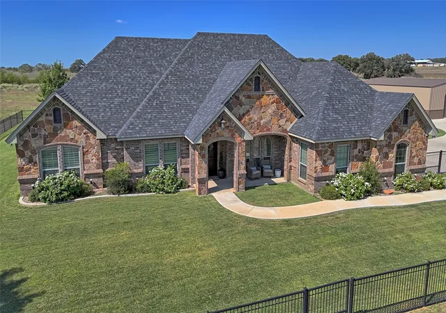 Photo 1 of Sale Pending at 1150 Lone Star Rd, Bowie, TX 76230 | MLS# 21202366 | Listing updated on 2026-07-10