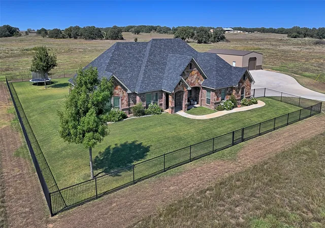 Photo 2 of Sale Pending at 1150 Lone Star Rd, Bowie, TX 76230 | MLS# 21202366 | Listing updated on 2026-07-10