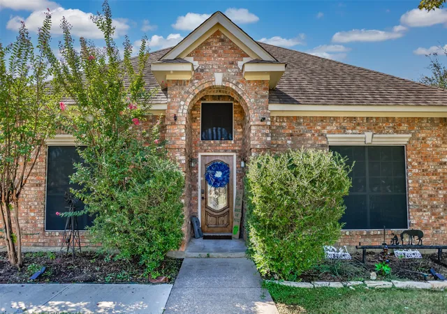 Photo 2 of Single family home for sale at 2424 Jolinda Ln, Whitesboro, TX 76273 | MLS# 21202245 | Listing updated on 2026-08-26