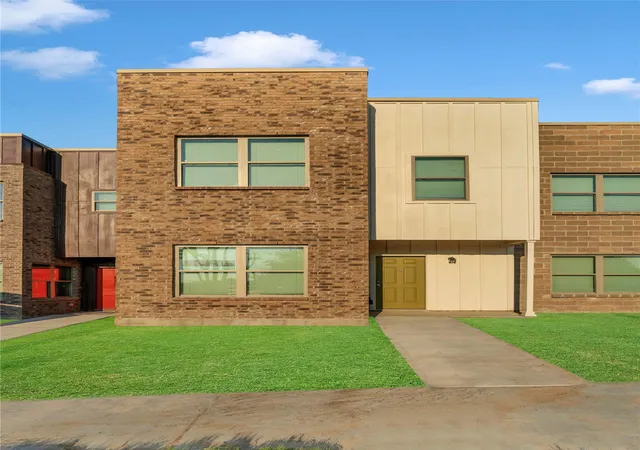 1st image of 1716 Galveston Ave, Fort Worth, TX 76110 | MLS# 21202586