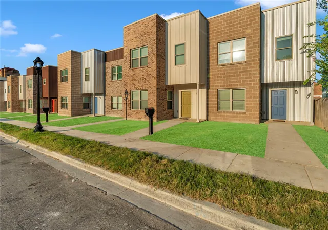4th image of 1716 Galveston Ave, Fort Worth, TX 76110 | MLS# 21202586