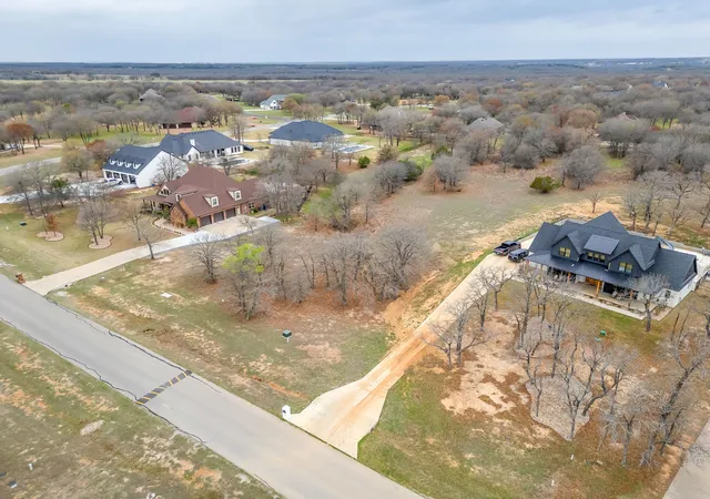 Homes for sale in Lipan, TX | 720 S Sugartree Dr, Lipan, TX 76462 | MLS# 21201235