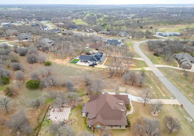 Homes for sale in Lipan, TX | 720 S Sugartree Dr, Lipan, TX 76462 | MLS# 21201235