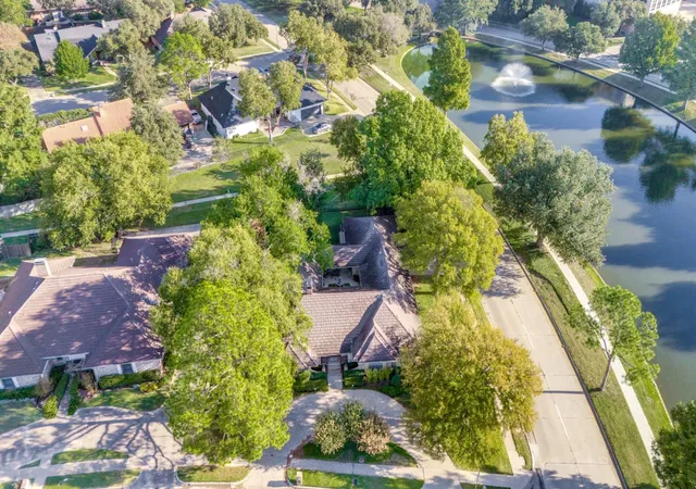 Photo 2 of Sale Pending at 621 San Juan Ct, Irving, TX 75062 | MLS# 21200642 | Listing updated on 2026-07-20