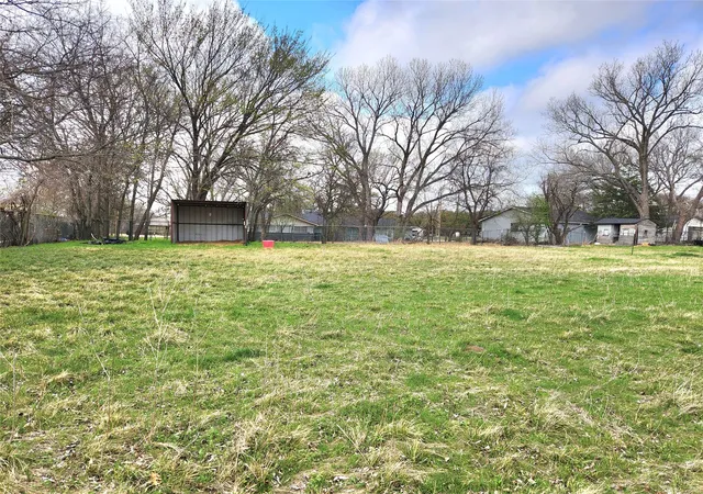 Photo 1 of Sale Pending at 204 Ranch House Rd, Willow Park, TX 76087 | MLS# 21202686 | Listing updated on 2026-07-26