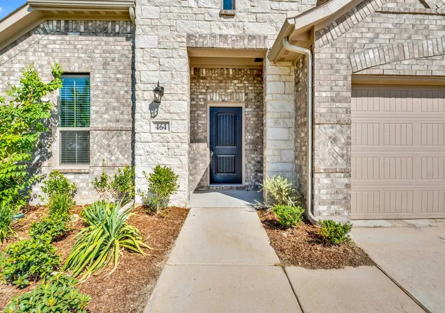 Photo 3 of Single family home for sale at 464 Steppe Pl, Red Oak, TX 75154 | MLS# 21202700 | Listing updated on 2026-09-24