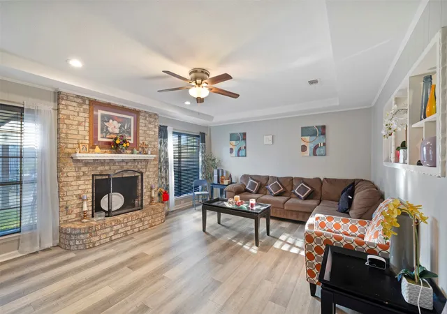 Photo 3 of Single family home for sale at 710 Waynelee Dr, Lancaster, TX 75146 | MLS# 21202717 | Listing updated on 2026-07-24