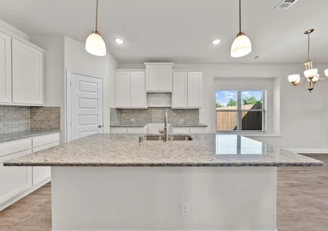 Photo 4 of Single family home for sale at 440 Steppe, Red Oak, TX 75154 | MLS# 21202757 | Listing updated on 2026-09-25