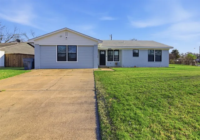 Homes for sale in Dallas, TX | 626 Shadyway Dr, Dallas, TX 75232 | MLS# 21202476