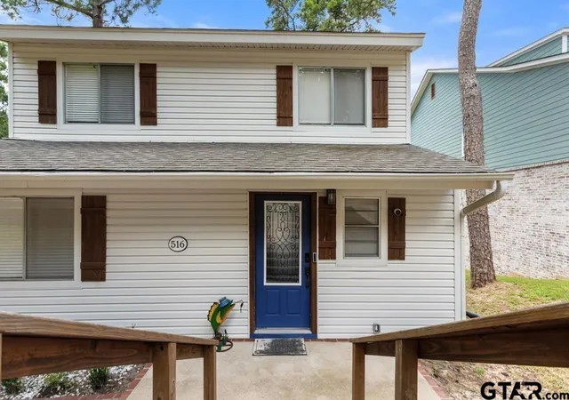 Homes for sale in Hideaway, TX | 516 Hideaway Ln E, Hideaway, TX 75771 | MLS# 21202900