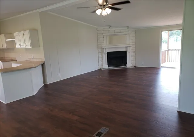 Photo 3 of Manufactured home for sale at 7299 Deer Trl, Shreveport, LA 71107 | MLS# 21202931 | Listing updated on 2026-08-03