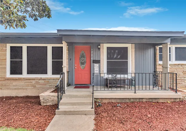 4th image of 4224 Normandy Rd, Fort Worth, TX 76103 | MLS# 21196196