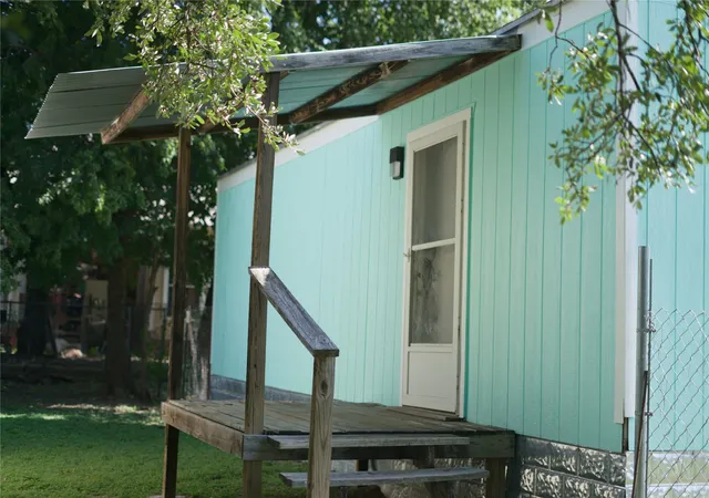 Photo 4 of Single family home for sale at 403 S Live Oak St, San Saba, TX 76877 | MLS# 21203010 | Listing updated on 2026-08-25