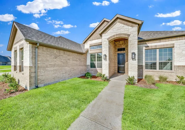 Photo 1 of Single family home for sale at 8335 Magnolia Ct, Greenville, TX 75402 | MLS# 21203065 | Listing updated on 2026-10-06