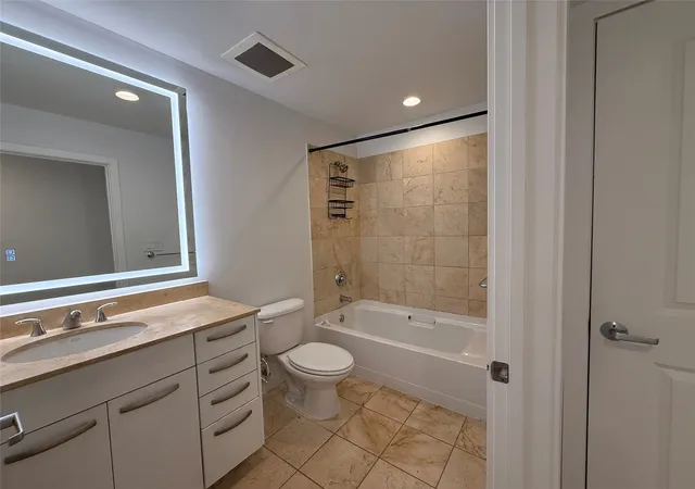 Homes for sale in Dallas, TX | 1200 Main St #902, Dallas, TX 75202 | MLS# 21203083
