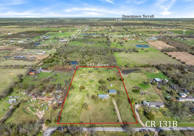 Photo 3 of Single family home for sale at 7040 County Road 131b, Terrell, TX 75161 | MLS# 21203139 | Listing updated on 2026-09-15