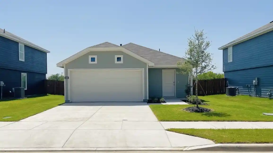 Photo 1 of Single family home for sale at 4232 Woodhill Bend Dr, Fort Worth, TX 76036 | MLS# 21199522 | Listing updated on 2026-10-23